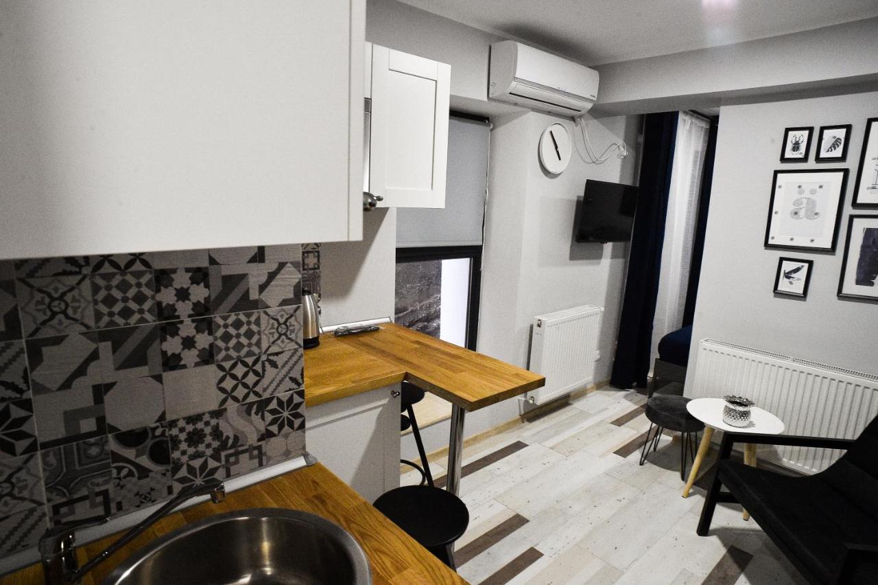 Heights Accommodation City Center Bukares Bagian luar foto