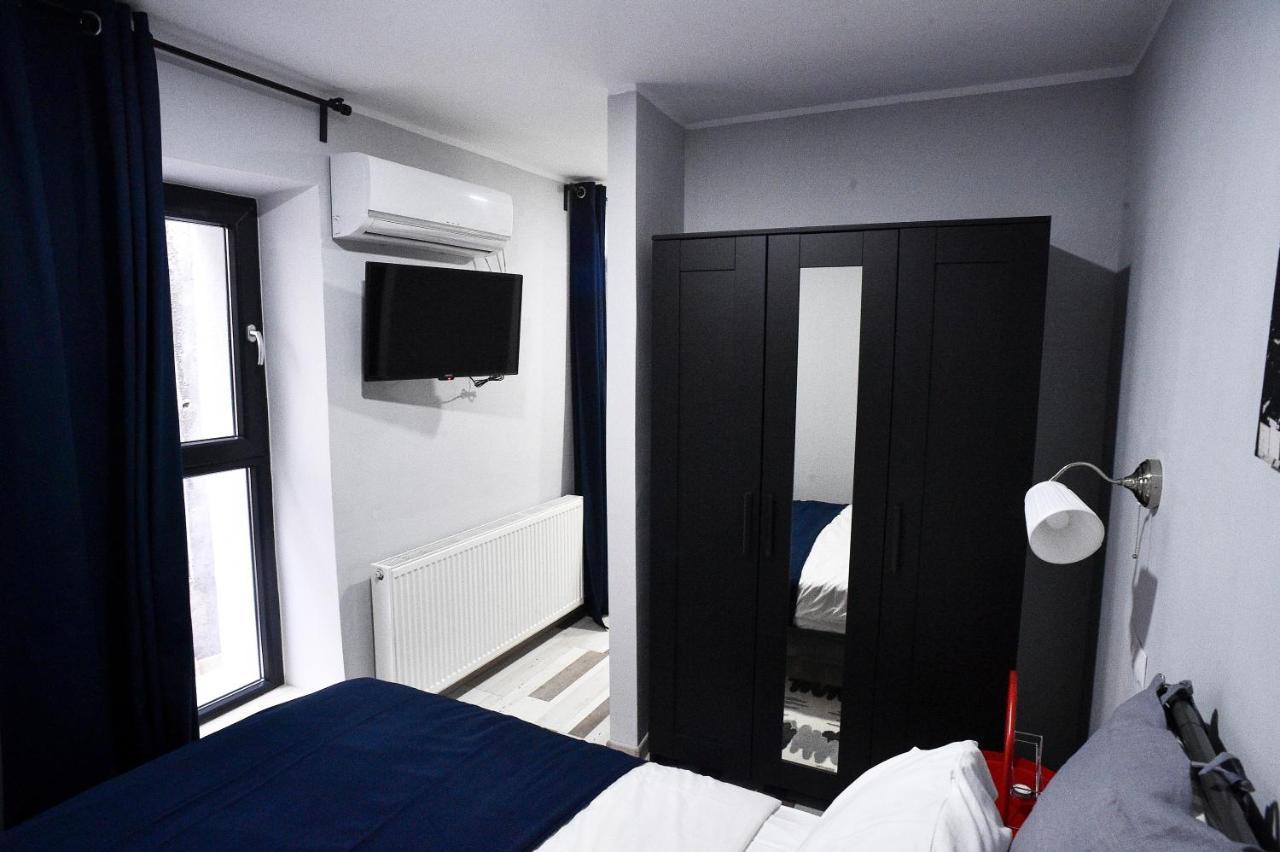 Heights Accommodation City Center Bukares Bagian luar foto