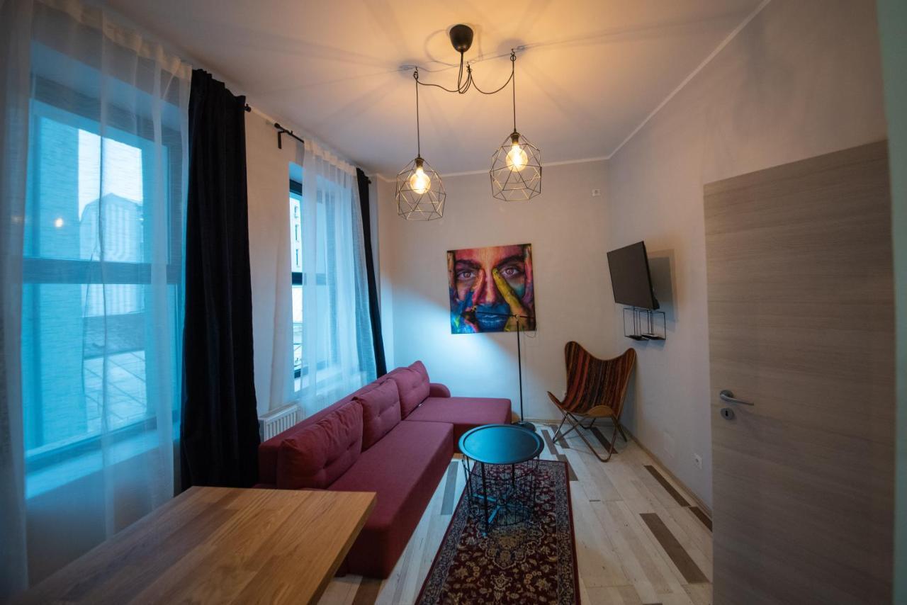 Heights Accommodation City Center Bukares Bagian luar foto